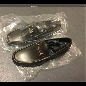 Gucci men shoes size 6.5 US